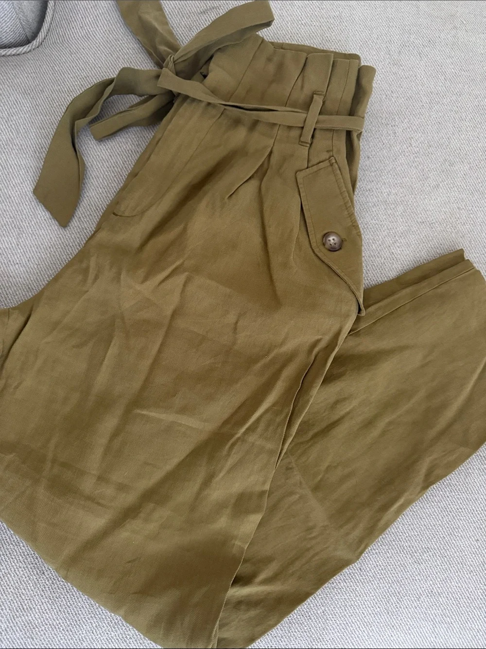 H&M High-Waist Olive Paperbag trousers